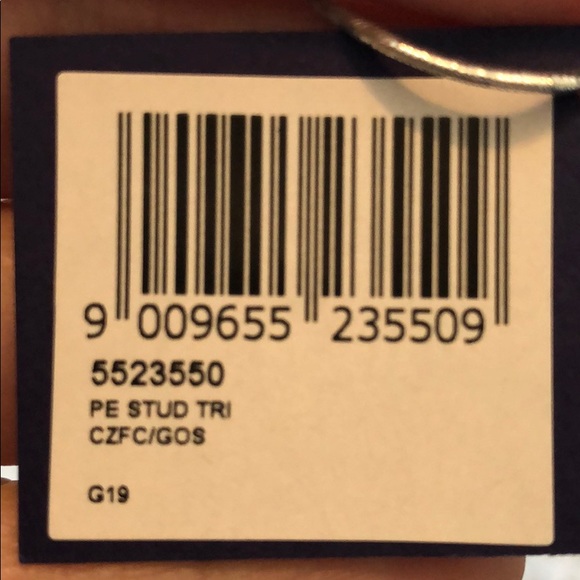 Swarovski triangular studs - Picture 3 of 3